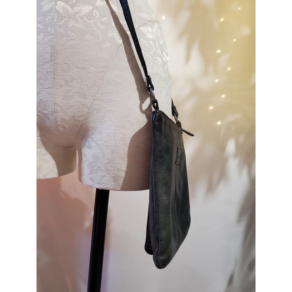 Fossil Black Leather Crossbody Bag Classic Soft Everyday Small Travel Zip Purse - Picture 7 of 14